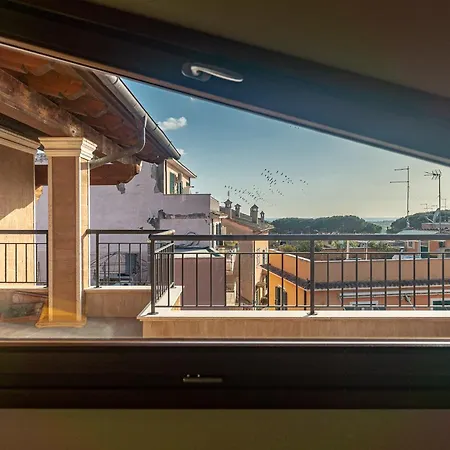 Holiday home La Mansarda Dei Tramonti Rome